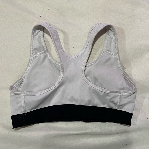White Nike Sportsbra - Picture 3 of 3